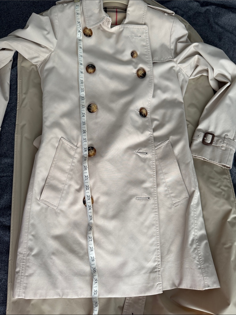 Burberry Kensington Trench Coat - Picture 15 of 15